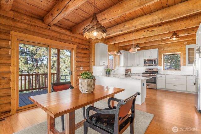 1831 Cottontail Lane, Chelan, WA 98816