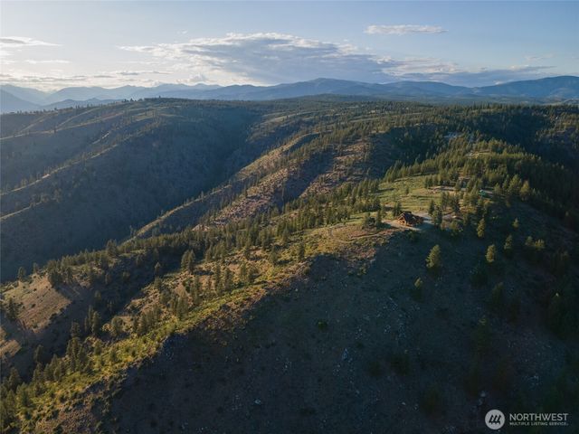 1831 Cottontail Lane, Chelan, WA 98816