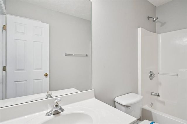 5472 Skylar Creek Lane NE, Buford, GA 30518