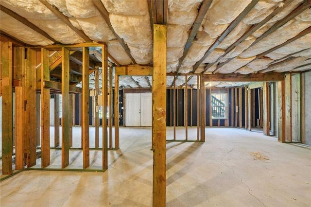 5472 Skylar Creek Lane NE, Buford, GA 30518