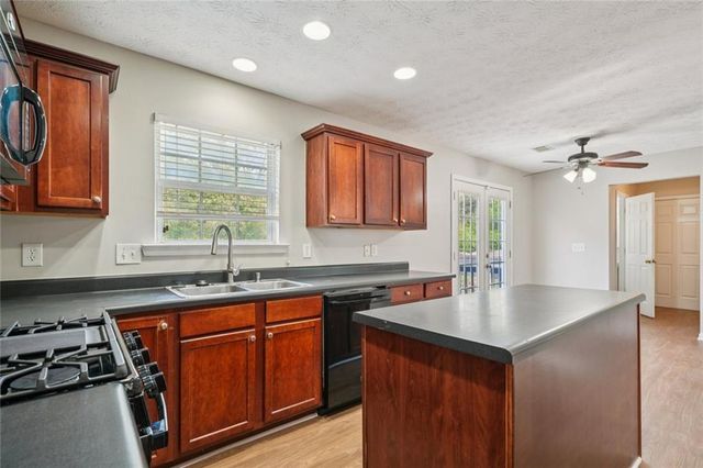 5472 Skylar Creek Lane NE, Buford, GA 30518