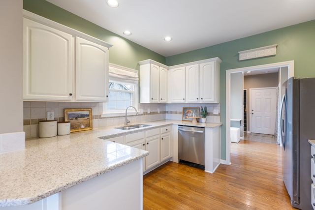 2996 Iroquois Dr, Thompsons Station, TN 37179