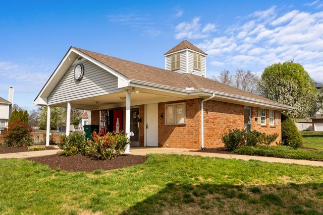 2996 Iroquois Dr, Thompsons Station, TN 37179