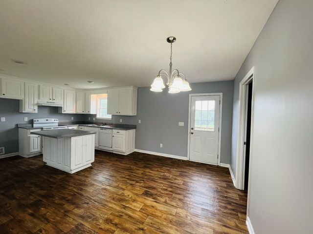 34 Blair Hollow Rd, Taft, TN 38488