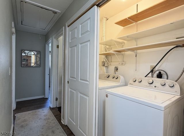 6 Pennsylvania Way, Hopatcong Boro, NJ 07843