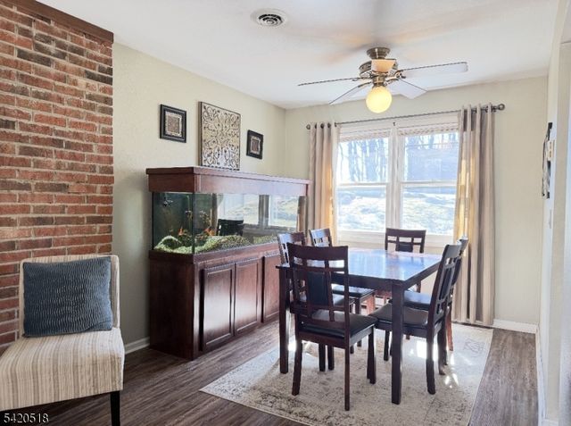 6 Pennsylvania Way, Hopatcong Boro, NJ 07843