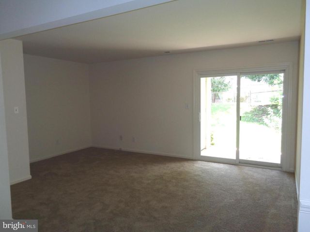 721 OLDE GREENWICH CIR, Fredericksburg, VA 22408