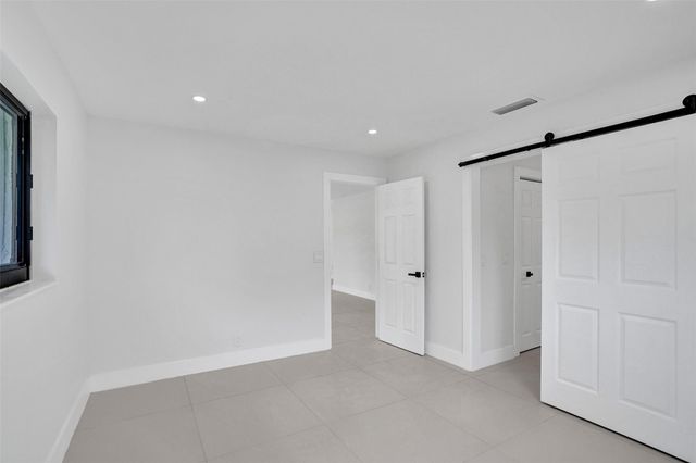 518 Linnet Circle, Delray Beach, FL 33444