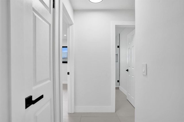 518 Linnet Circle, Delray Beach, FL 33444