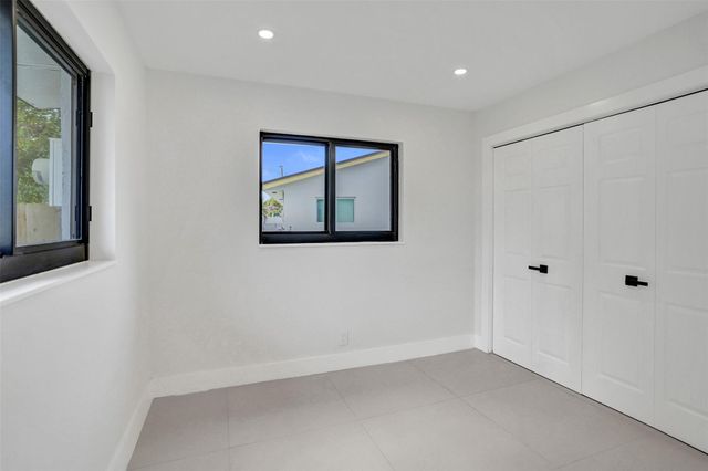 518 Linnet Circle, Delray Beach, FL 33444