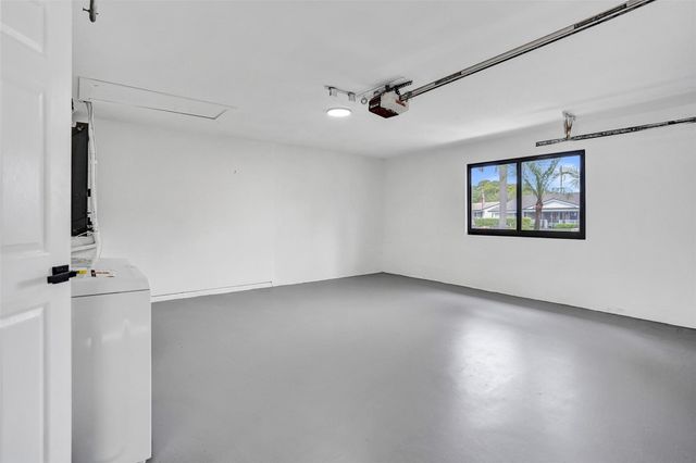 518 Linnet Circle, Delray Beach, FL 33444