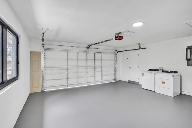 518 Linnet Circle, Delray Beach, FL 33444