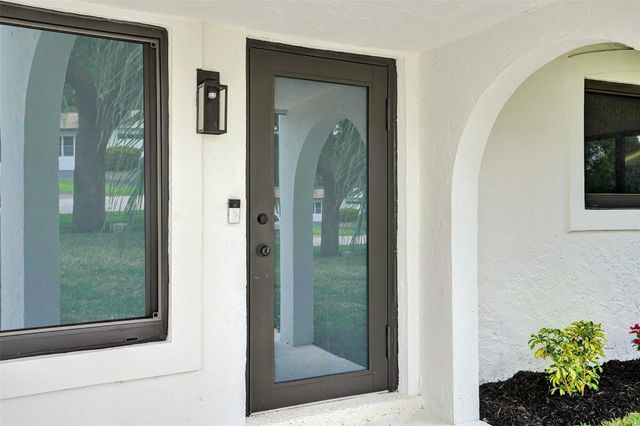 518 Linnet Circle, Delray Beach, FL 33444