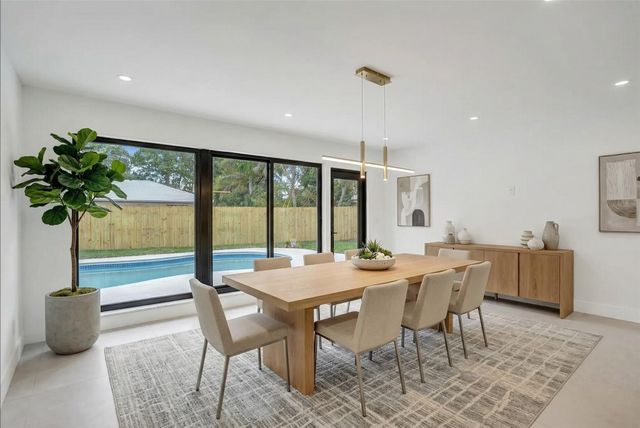 518 Linnet Circle, Delray Beach, FL 33444