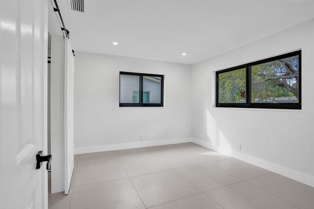 518 Linnet Circle, Delray Beach, FL 33444