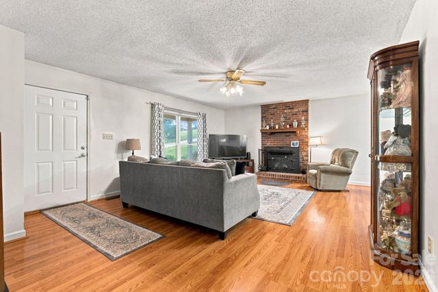 213 Hamilton Road, Troutman, NC 28166