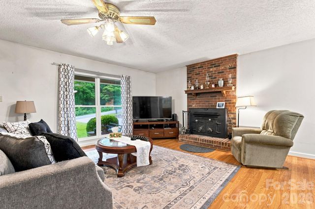 213 Hamilton Road, Troutman, NC 28166