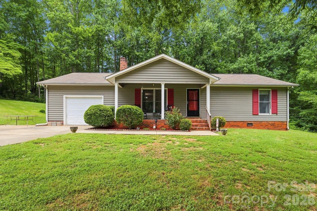 213 Hamilton Road, Troutman, NC 28166