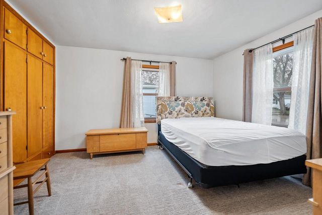 815 IRVINGTON STREET, Green Bay, WI 54304