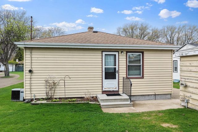 815 IRVINGTON STREET, Green Bay, WI 54304