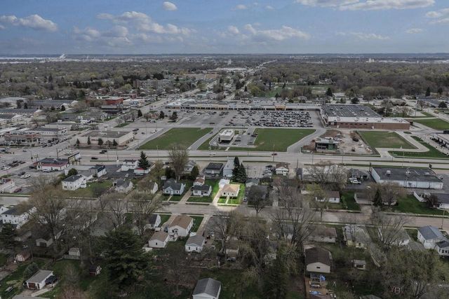 815 IRVINGTON STREET, Green Bay, WI 54304