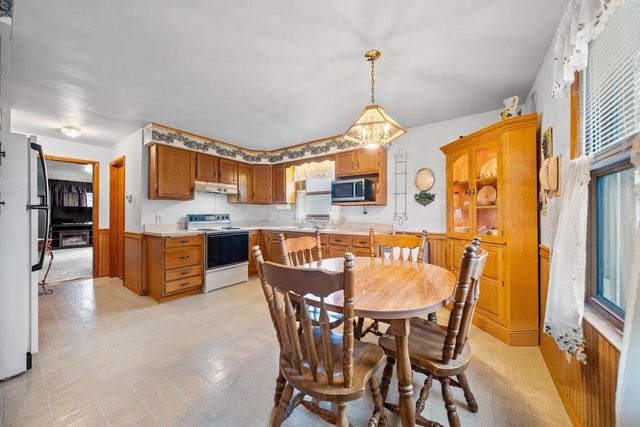 815 IRVINGTON STREET, Green Bay, WI 54304