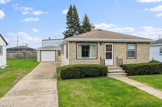 815 IRVINGTON STREET, Green Bay, WI 54304