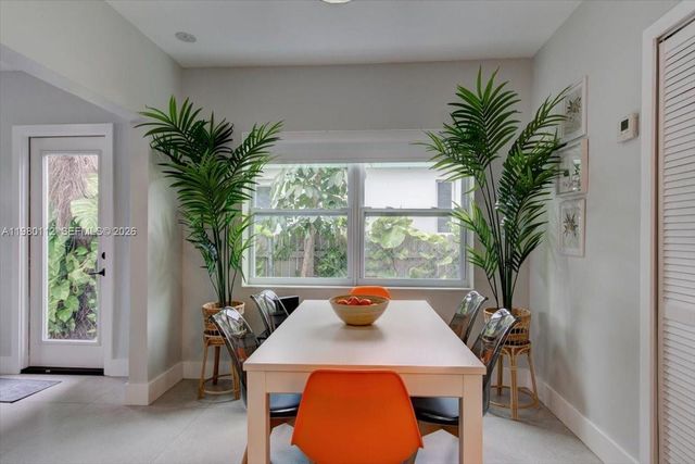 968 NE 80th St A, Miami, FL 33138