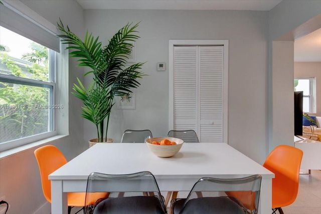 968 NE 80th St A, Miami, FL 33138