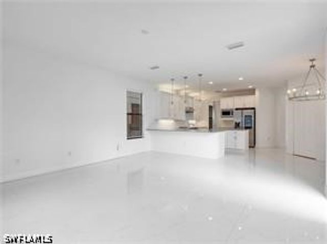 10008 Chesapeake Bay DR, Fort Myers, FL 33913