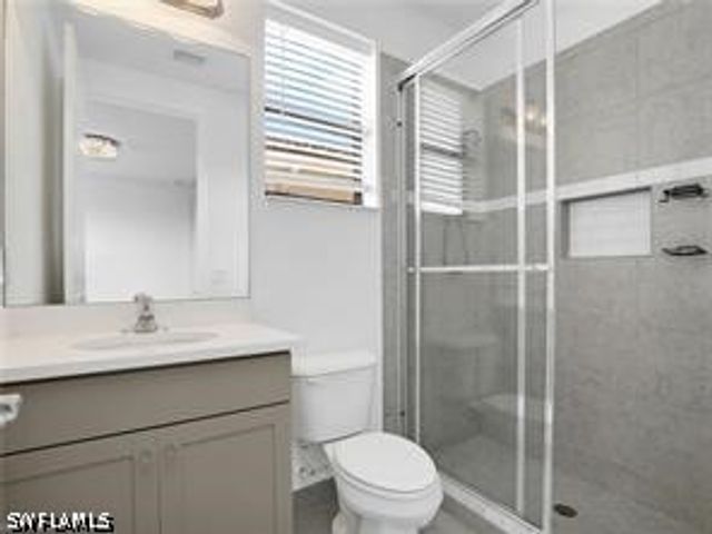 10008 Chesapeake Bay DR, Fort Myers, FL 33913