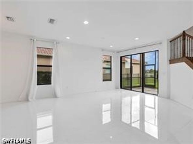 10008 Chesapeake Bay DR, Fort Myers, FL 33913
