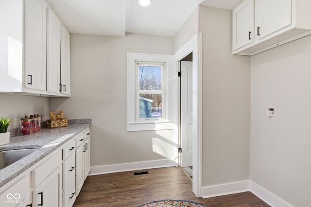 3926 Wildwood Drive, Indianapolis, IN 46239