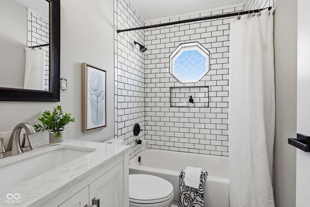 3926 Wildwood Drive, Indianapolis, IN 46239