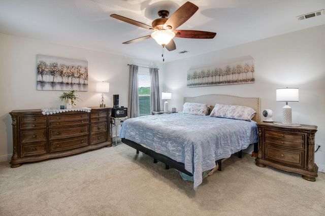 40 Quiet Cove, Freeport, FL 32439