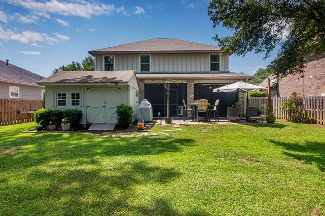 40 Quiet Cove, Freeport, FL 32439