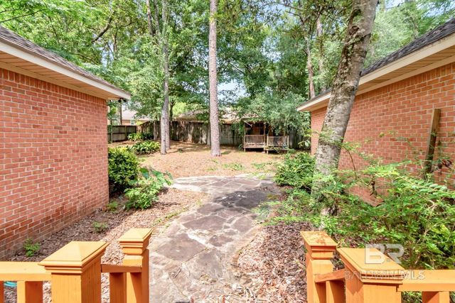 2117 W Charingwood Drive, Mobile, AL 36695