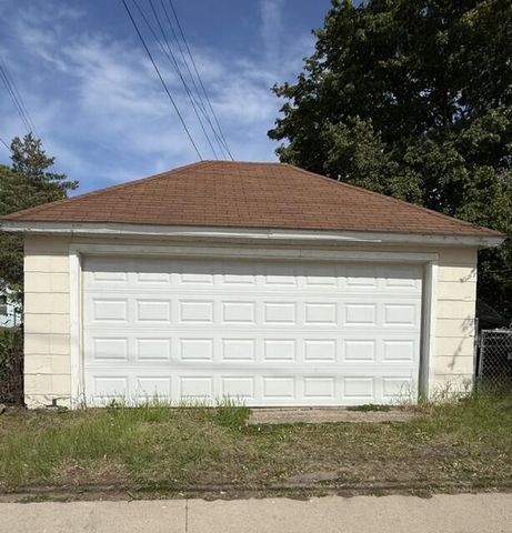 1707 Charles STREET, La Crosse, WI 54603