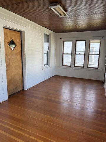 1707 Charles STREET, La Crosse, WI 54603
