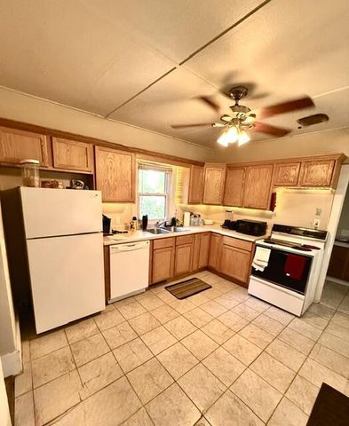 1707 Charles STREET, La Crosse, WI 54603