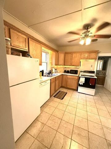 1707 Charles STREET, La Crosse, WI 54603