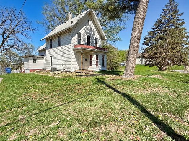 1155 12th Avenue, Moline, IL 61265