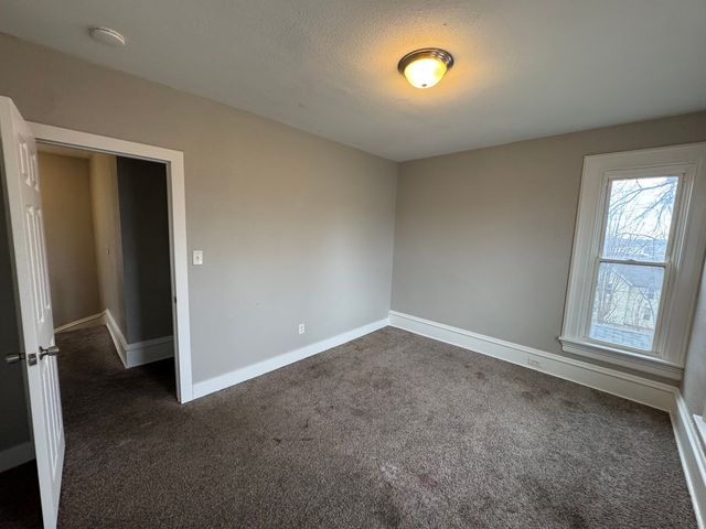 1155 12th Avenue, Moline, IL 61265