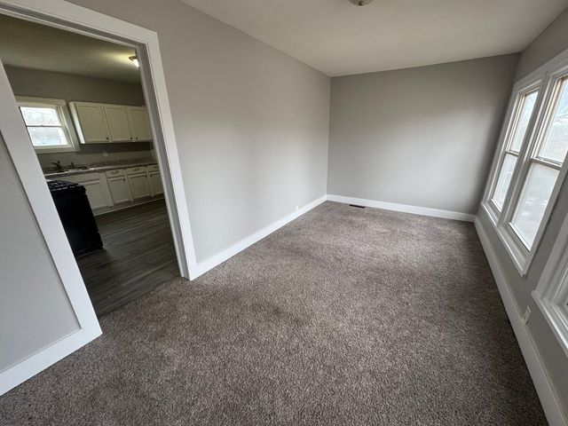 1155 12th Avenue, Moline, IL 61265