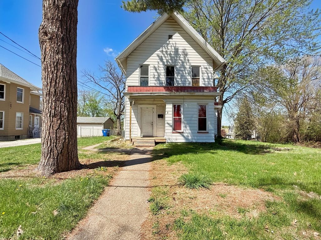 1155 12th Avenue, Moline, IL 61265