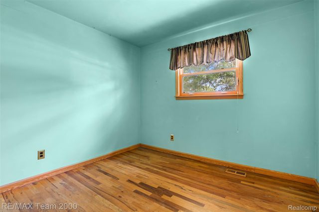 34931 Michelle Drive, Romulus, MI 48174
