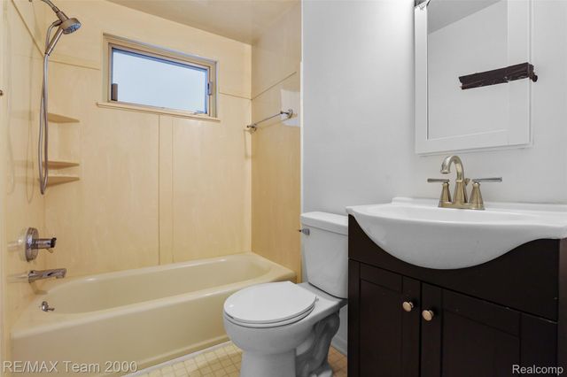 34931 Michelle Drive, Romulus, MI 48174