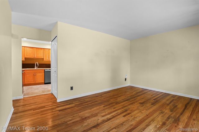 34931 Michelle Drive, Romulus, MI 48174