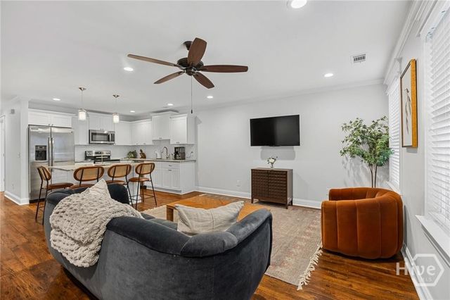 517 E Liberty Street, Savannah, GA 31401