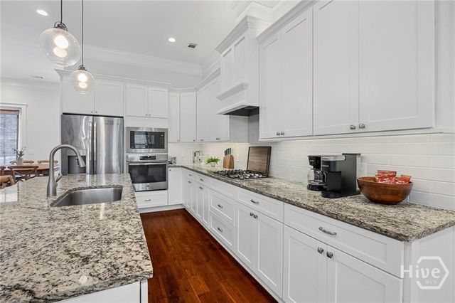 517 E Liberty Street, Savannah, GA 31401